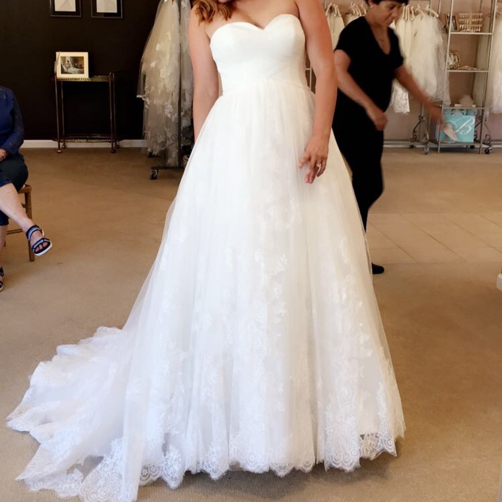 Kathryn Elizabeth wedding gown